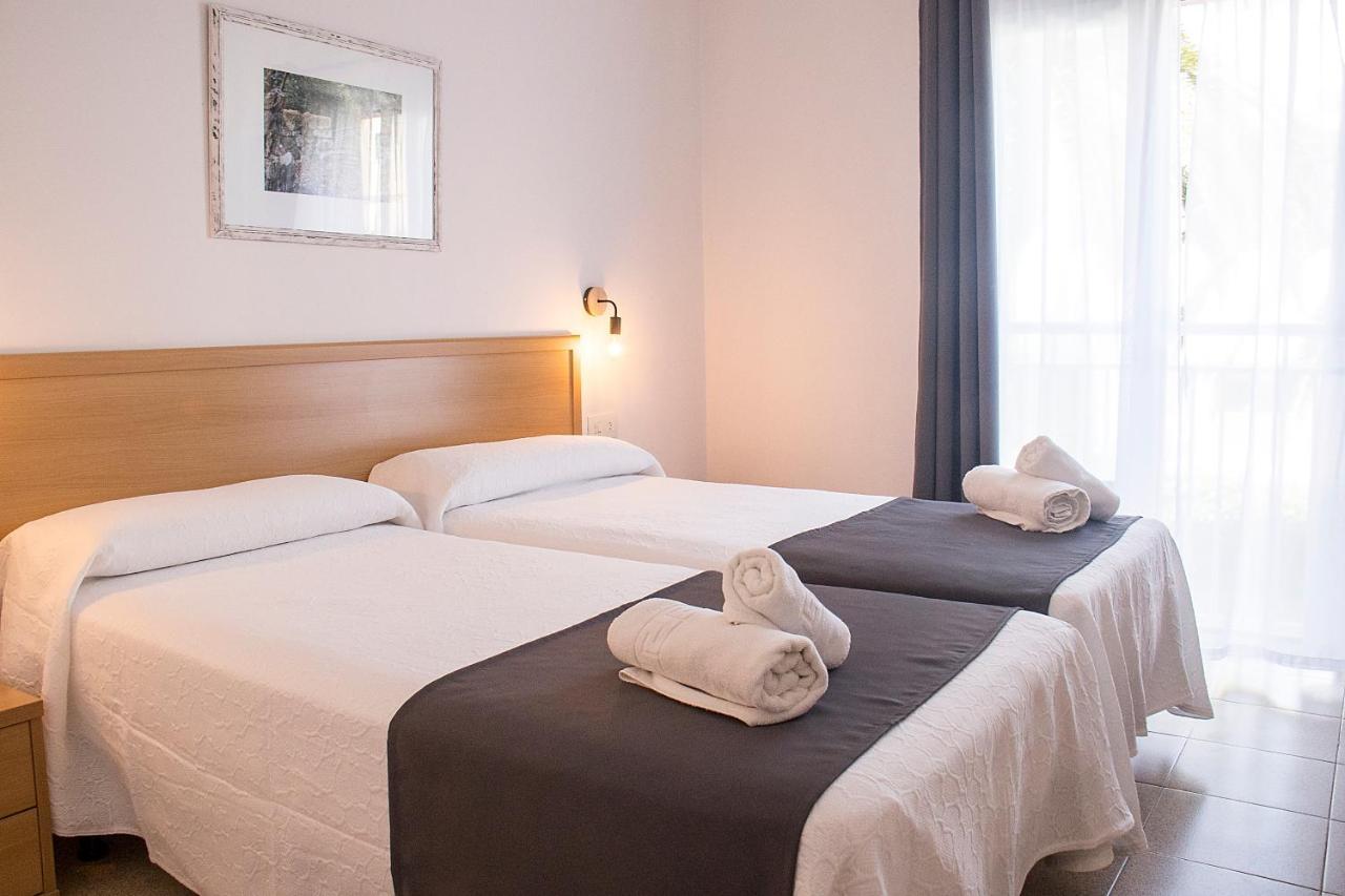 Hotel Geminis シウタデリャ エクステリア 写真