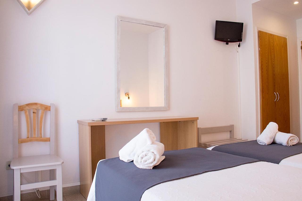 Hotel Geminis シウタデリャ エクステリア 写真