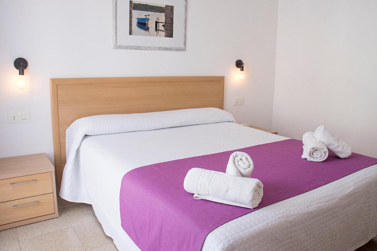 Hotel Geminis シウタデリャ エクステリア 写真
