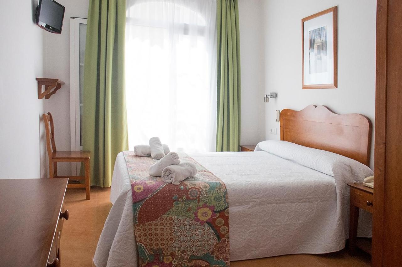 Hotel Geminis シウタデリャ エクステリア 写真