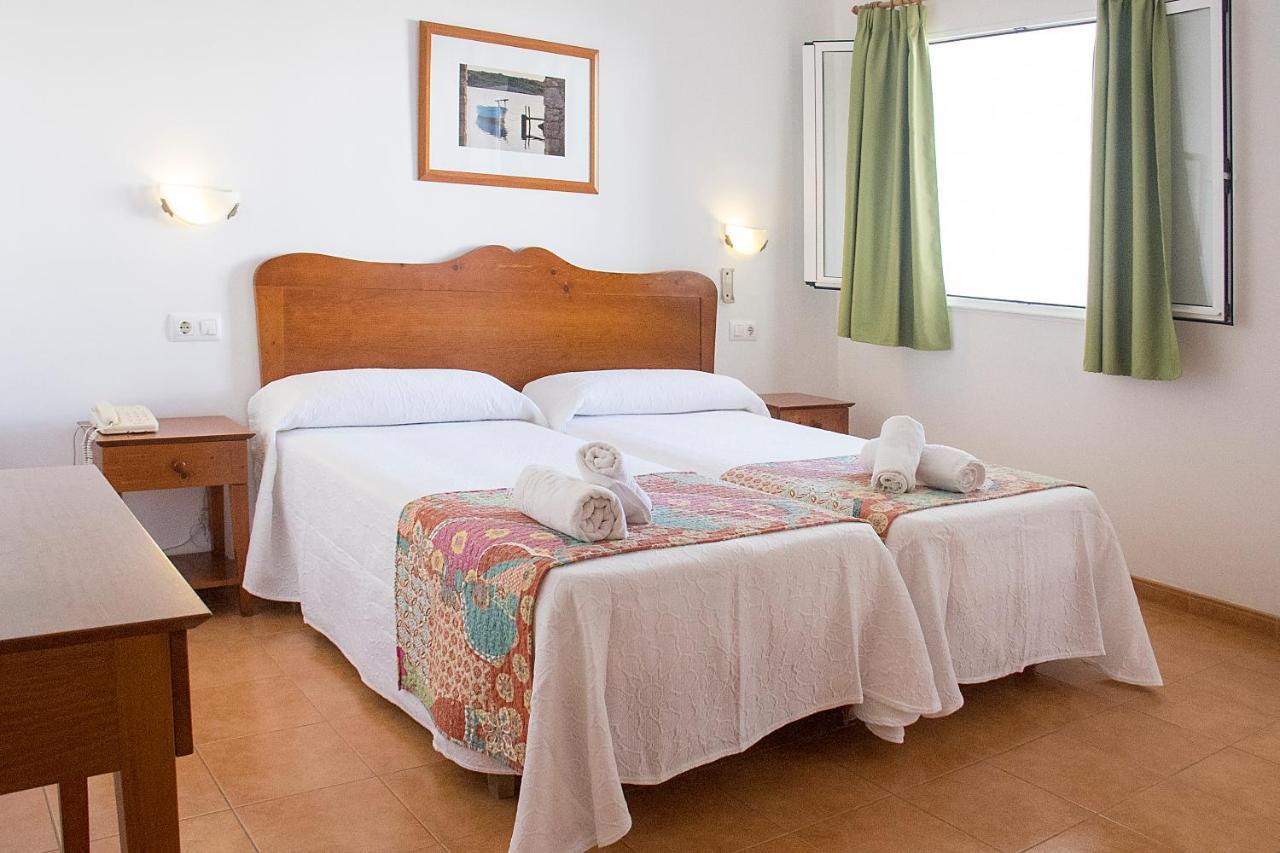 Hotel Geminis シウタデリャ エクステリア 写真
