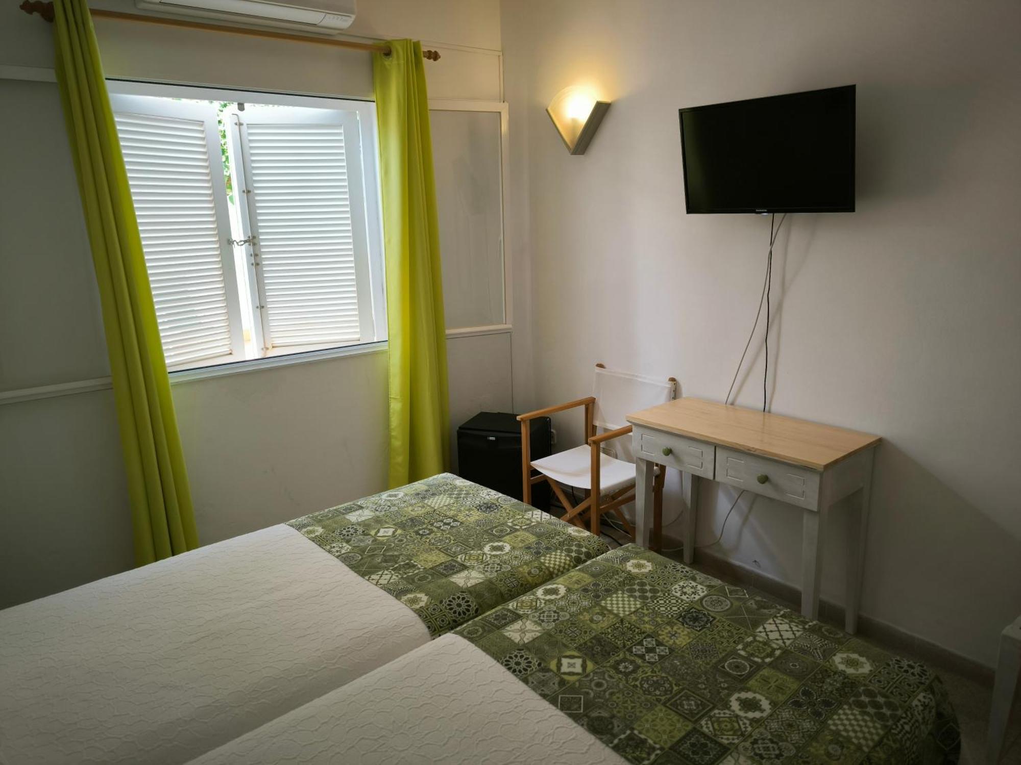 Hotel Geminis シウタデリャ 部屋 写真