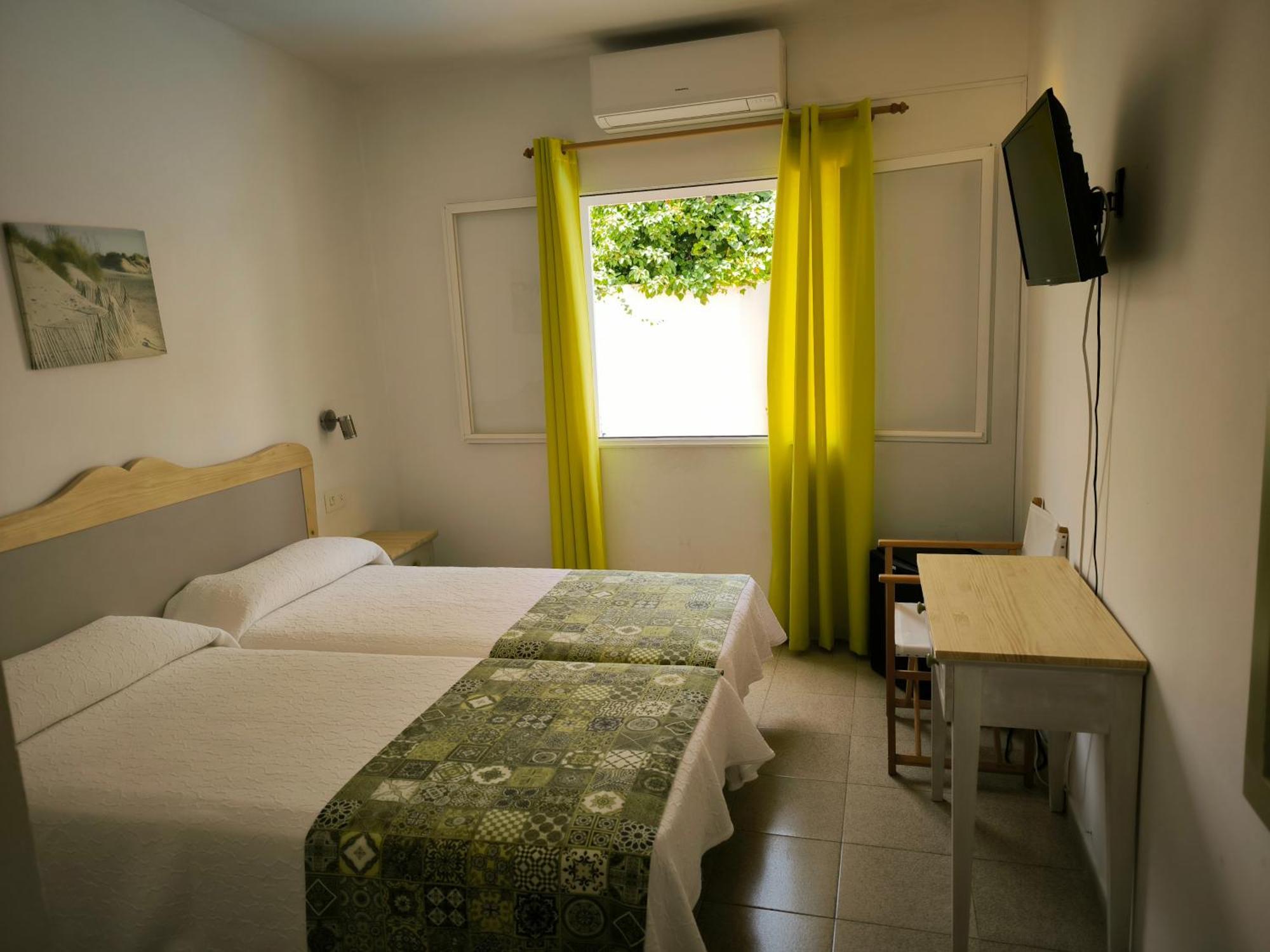 Hotel Geminis シウタデリャ 部屋 写真